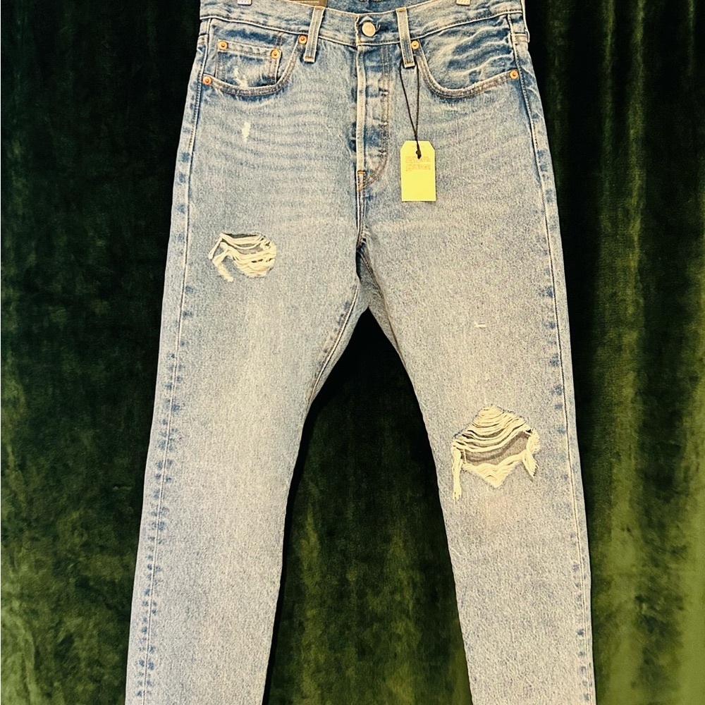 Levi’s 501 skinny jeans, size 28 (nwt)